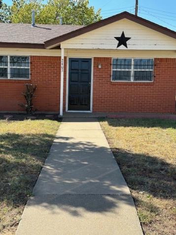 2403 N Hughes Street Amarillo TX 79107