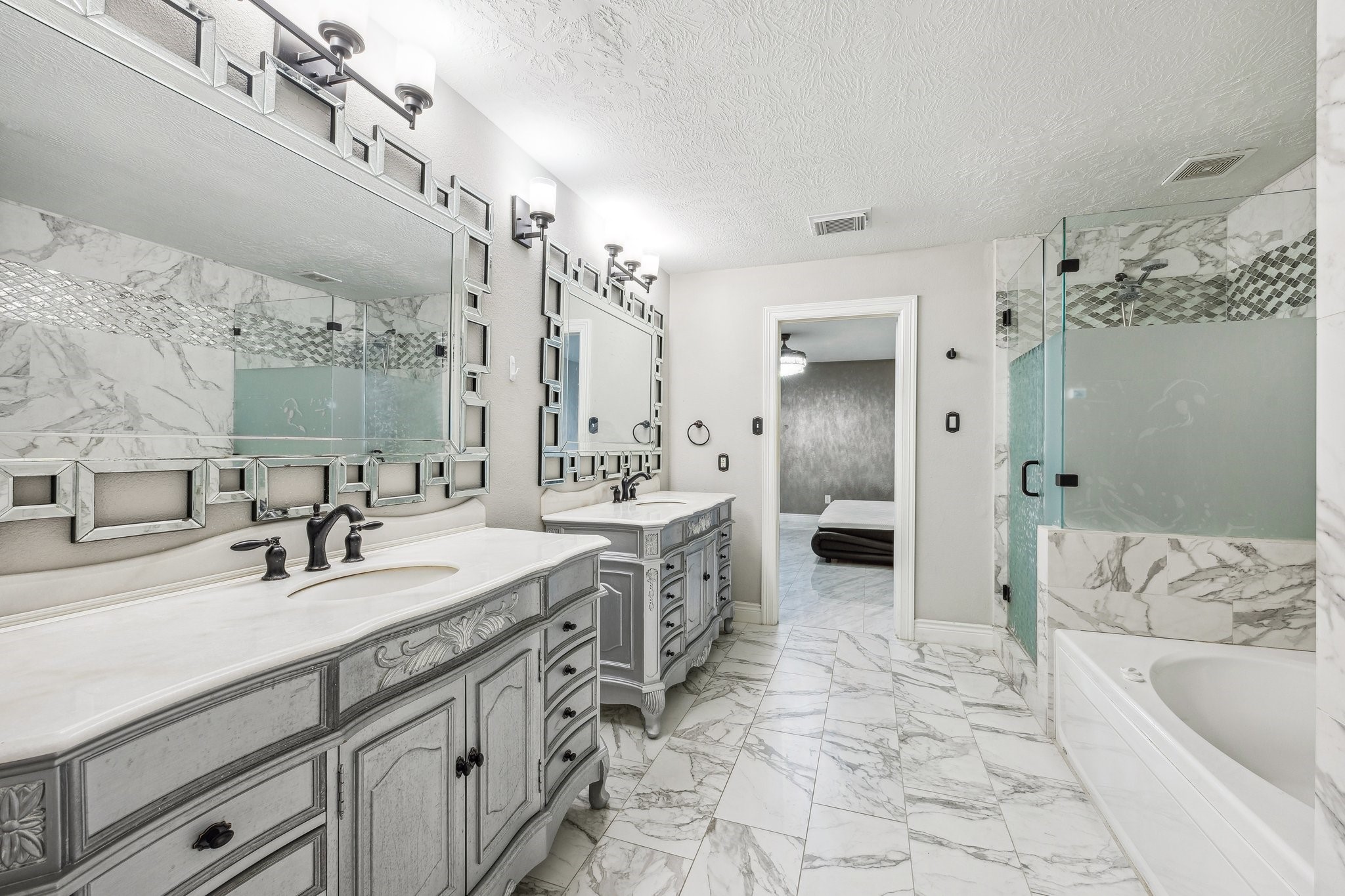 6021 Whispering Lakes Drive Katy TX 77493