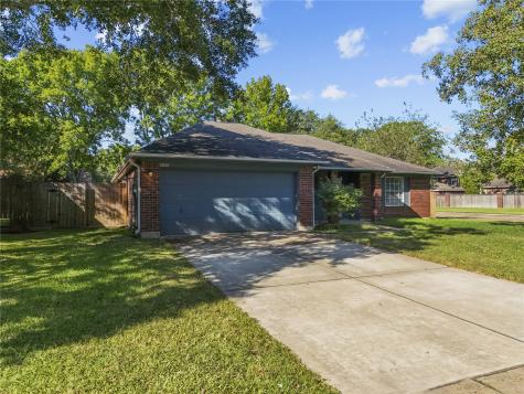 2826 Wood Hollow Drive League City TX 77573