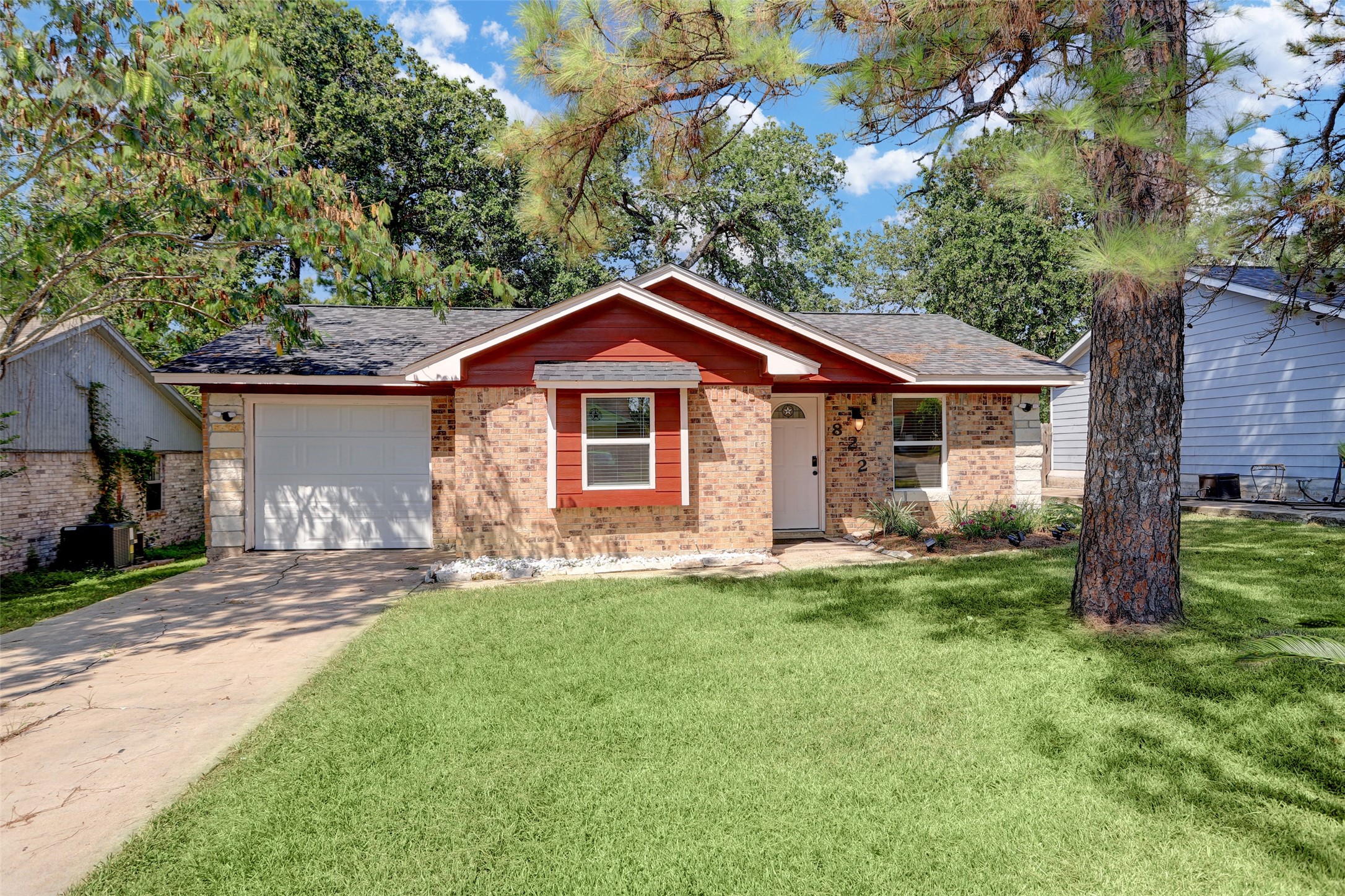 822 Magnolia Avenue Crosby TX 77532