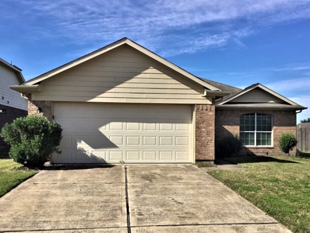 2211 Steep Pine Trail Fresno TX 77545