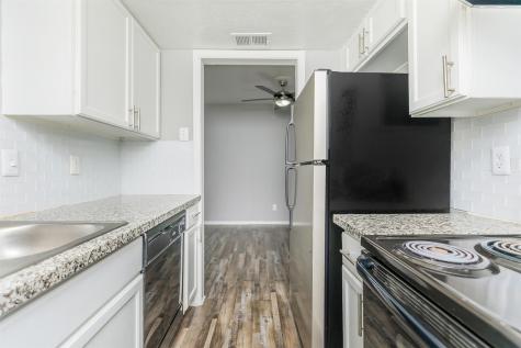 1212 Hampshire Lane 211-1 Richardson TX 75080