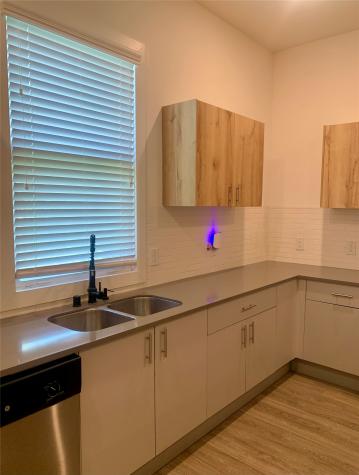 10209 Las Nubes Avenue Houston TX 77075