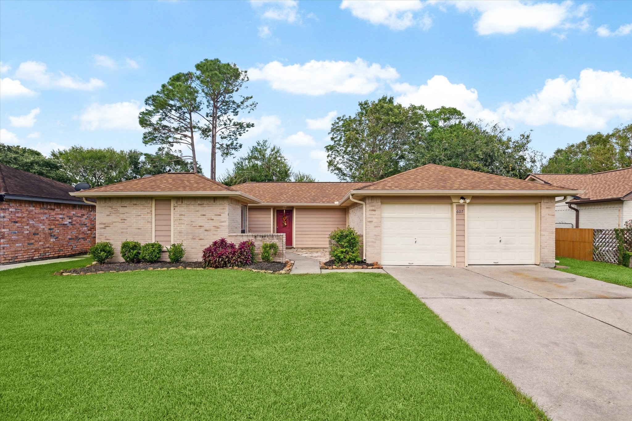 607 Dixie Drive League City TX 77573