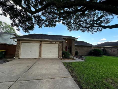 3007 Chester Drive Pearland TX 77584