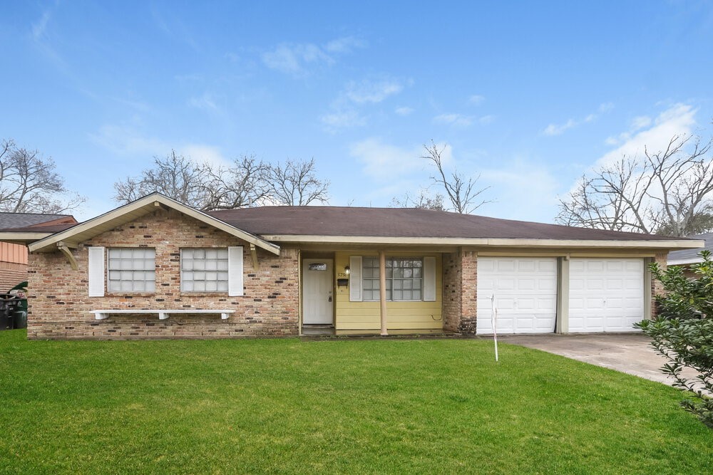 5751 Oakham Street Houston TX 77085
