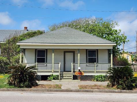 1117 9th Street Galveston TX 77550