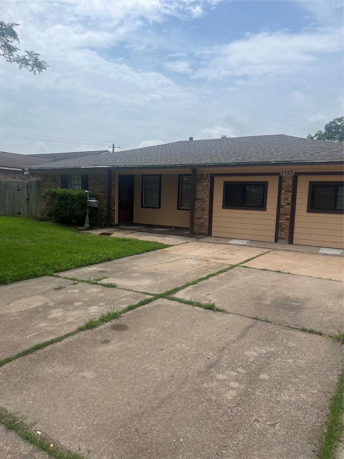 2105 21st Avenue N Texas City TX 77590