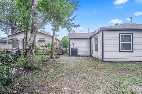 4418 Galesburg Street Houston TX 77051