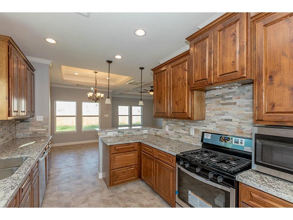 203 Seacrest Boulevard League City TX 77573