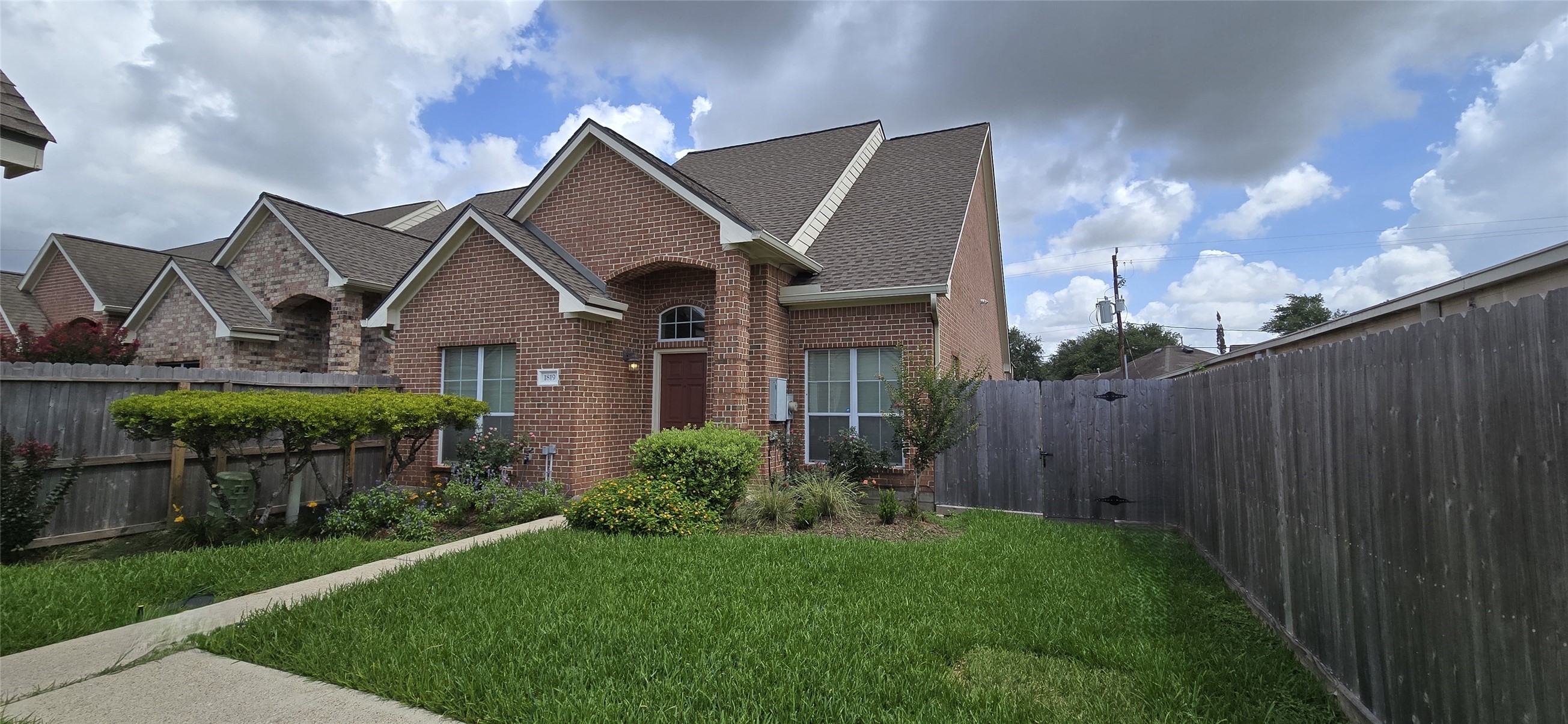 1819 Leisure Court Pasadena TX 77504