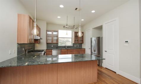 5541 Darling Street Houston TX 77007