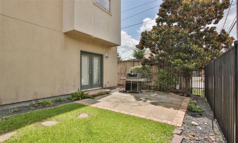 5541 Darling Street Houston TX 77007