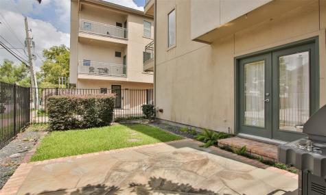 5541 Darling Street Houston TX 77007