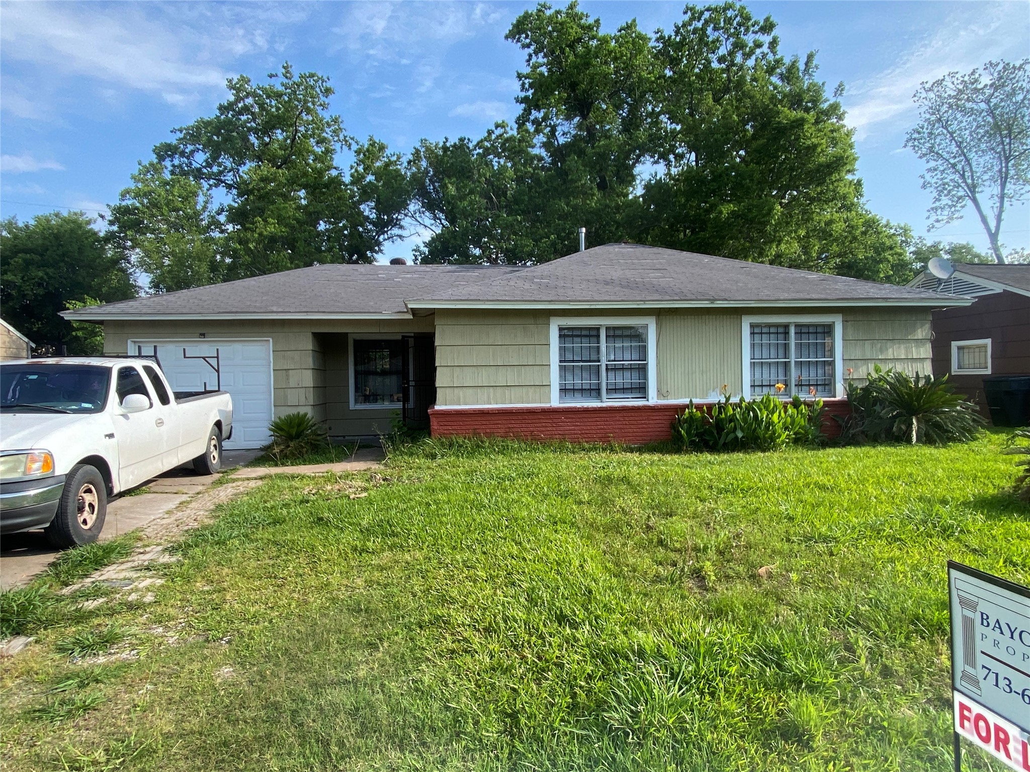 5731 Belmark Street Houston TX 77033