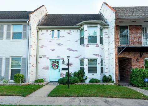 4511 Acacia Street Bellaire TX 77401