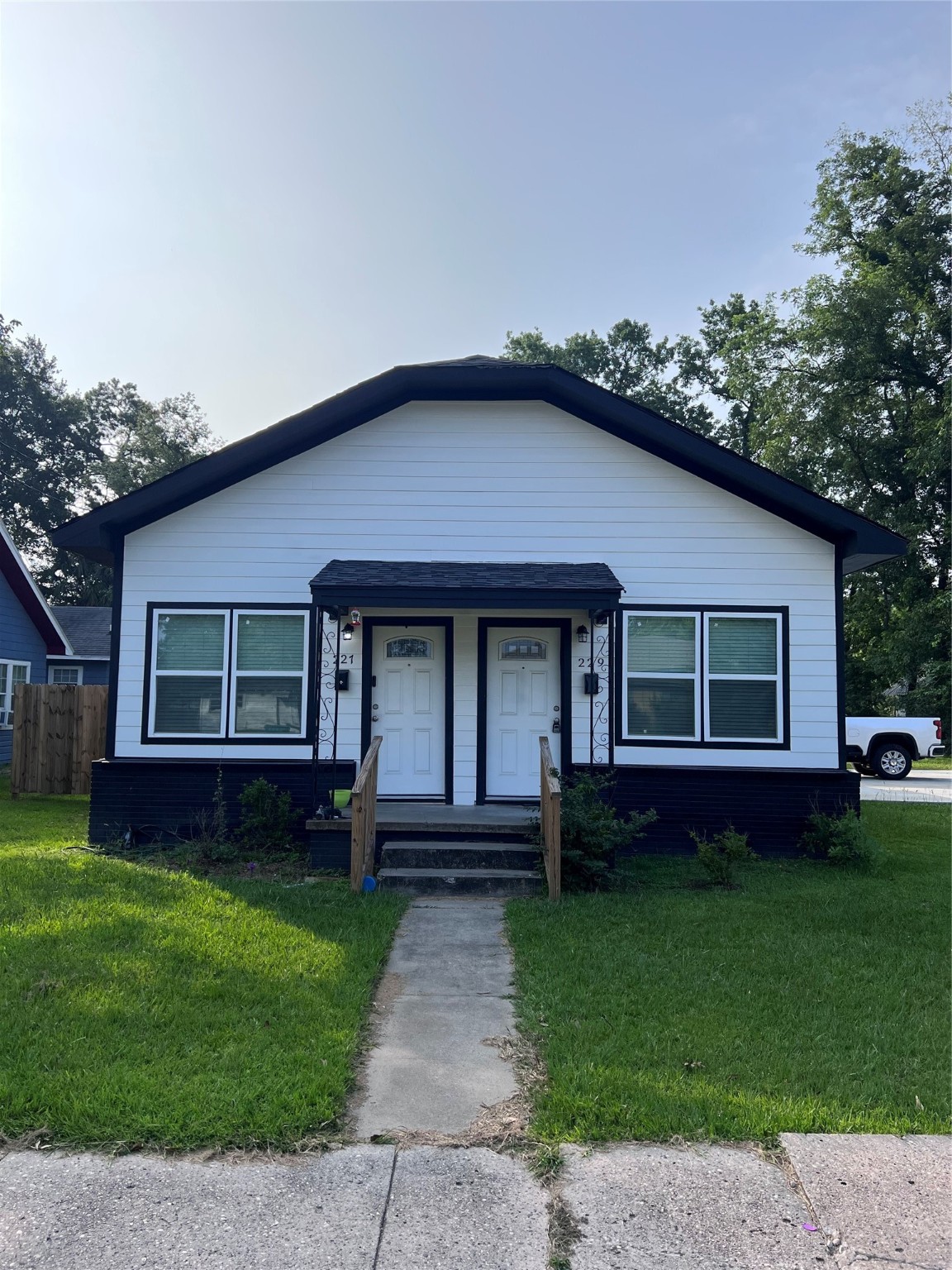 229 S Bonham Avenue Cleveland TX 77327