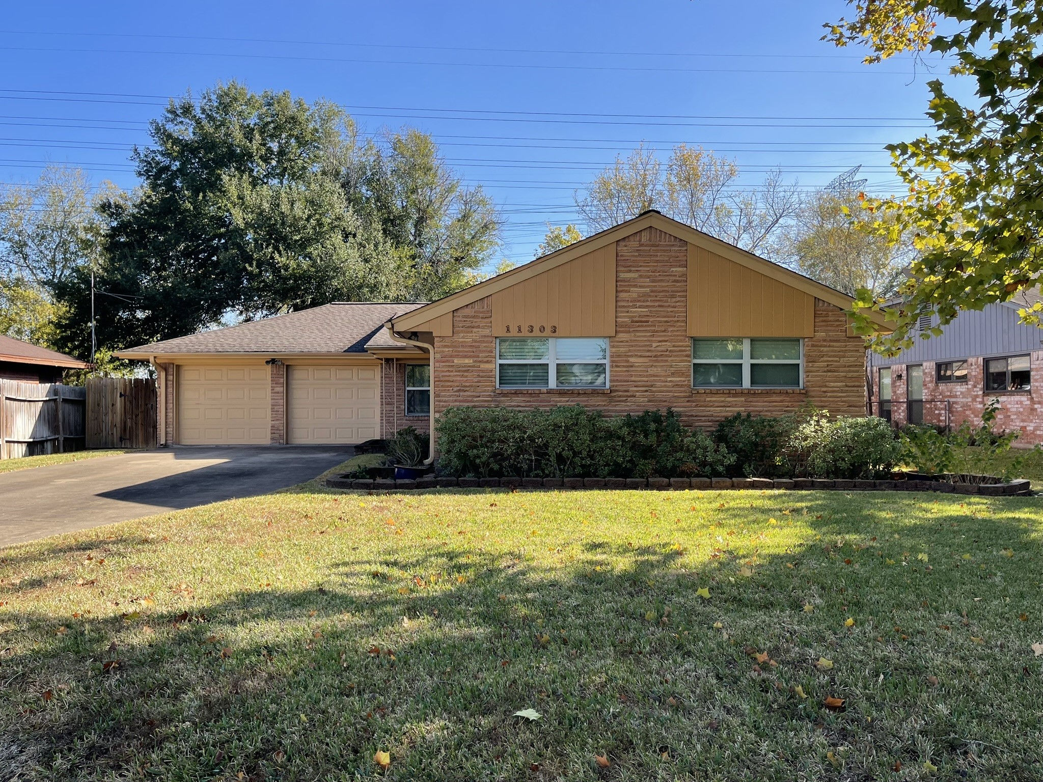 11303 Greenwillow Street Houston TX 77035