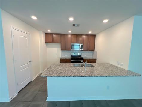 7111 Escondido Drive Rosharon TX 77583