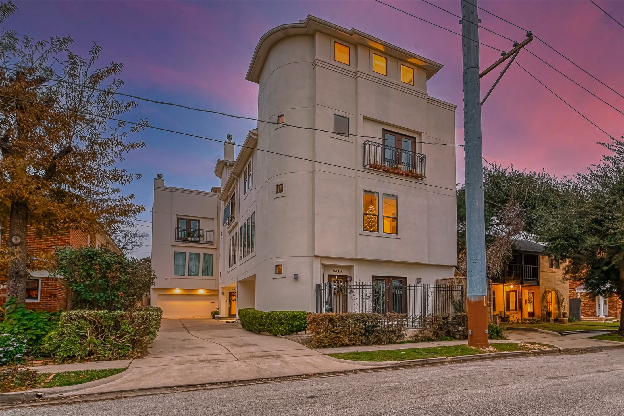 1514 Ridgewood Street B Houston TX 77006