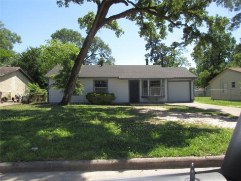 9222 Oak Knoll Lane Houston TX 77078