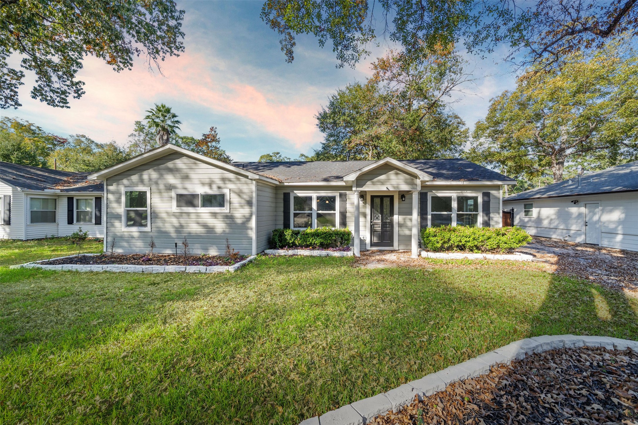 1034 W 43rd Street Houston TX 77018