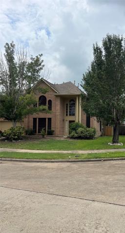 8314 Mission Estates Drive Houston TX 77083