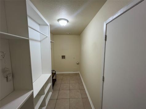 9806 Hummingbird Street La Porte TX 77571