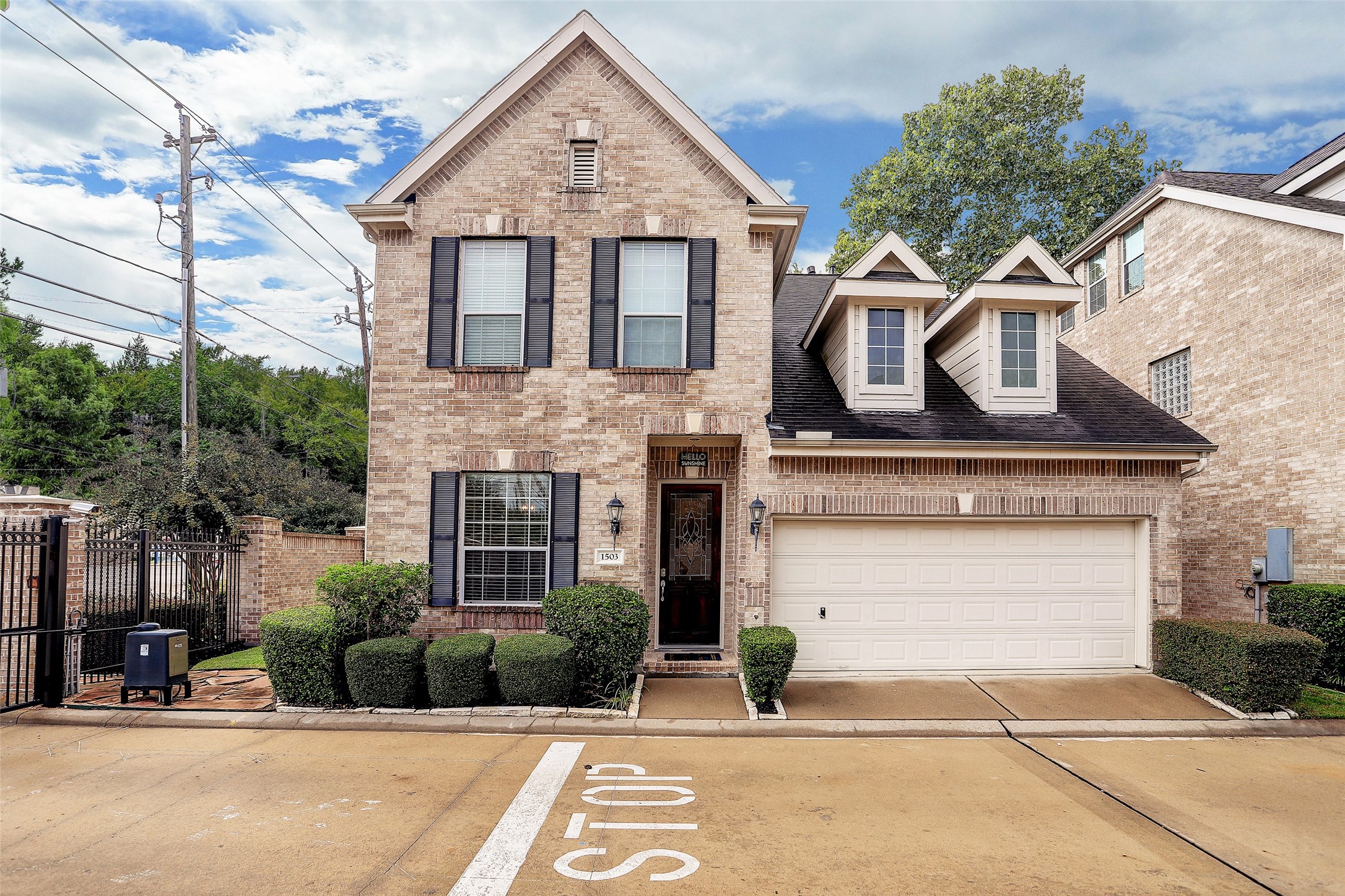 1503 Shady Villa Manner Houston TX 77055