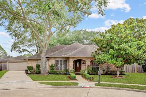 8722 Sterlingame Drive Houston TX 77031
