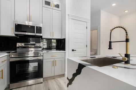 3652 Seabrook Street A Houston TX 77021