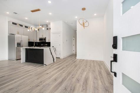 3652 Seabrook Street A Houston TX 77021