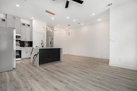 3652 Seabrook Street A Houston TX 77021