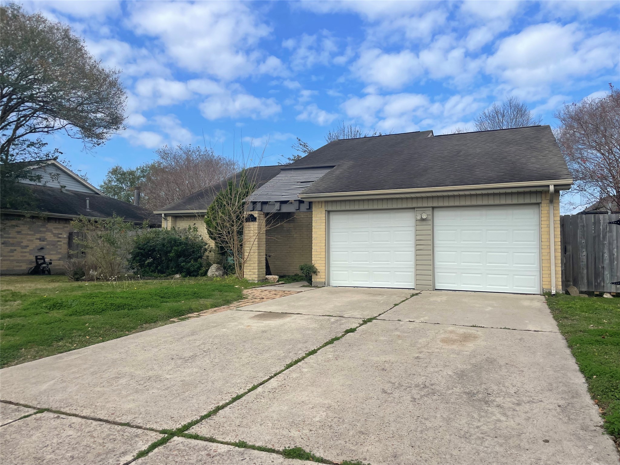 909 Wildwood Drive Deer Park TX 77536