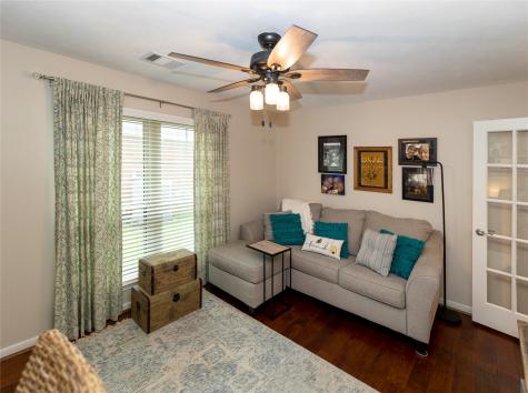 2107 Lakeway Drive League City TX 77573