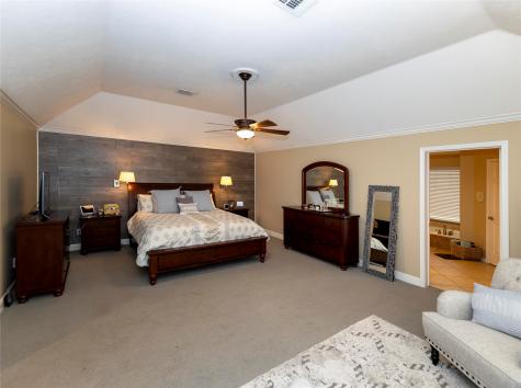 2107 Lakeway Drive League City TX 77573