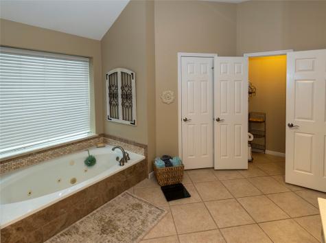 2107 Lakeway Drive League City TX 77573