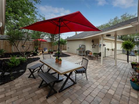 2107 Lakeway Drive League City TX 77573