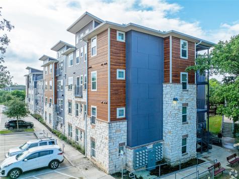 3300 Oak Creek Drive Austin TX 78727