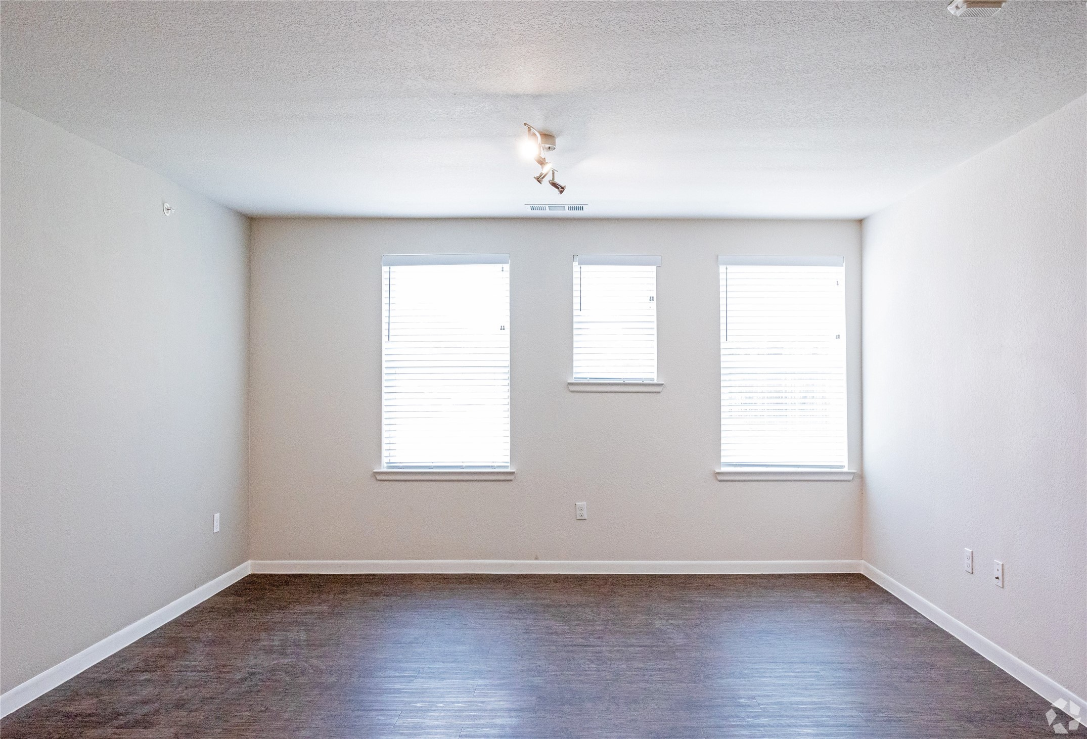 3300 Oak Creek Drive Austin TX 78727