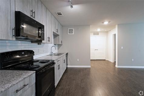3300 Oak Creek Drive Austin TX 78727