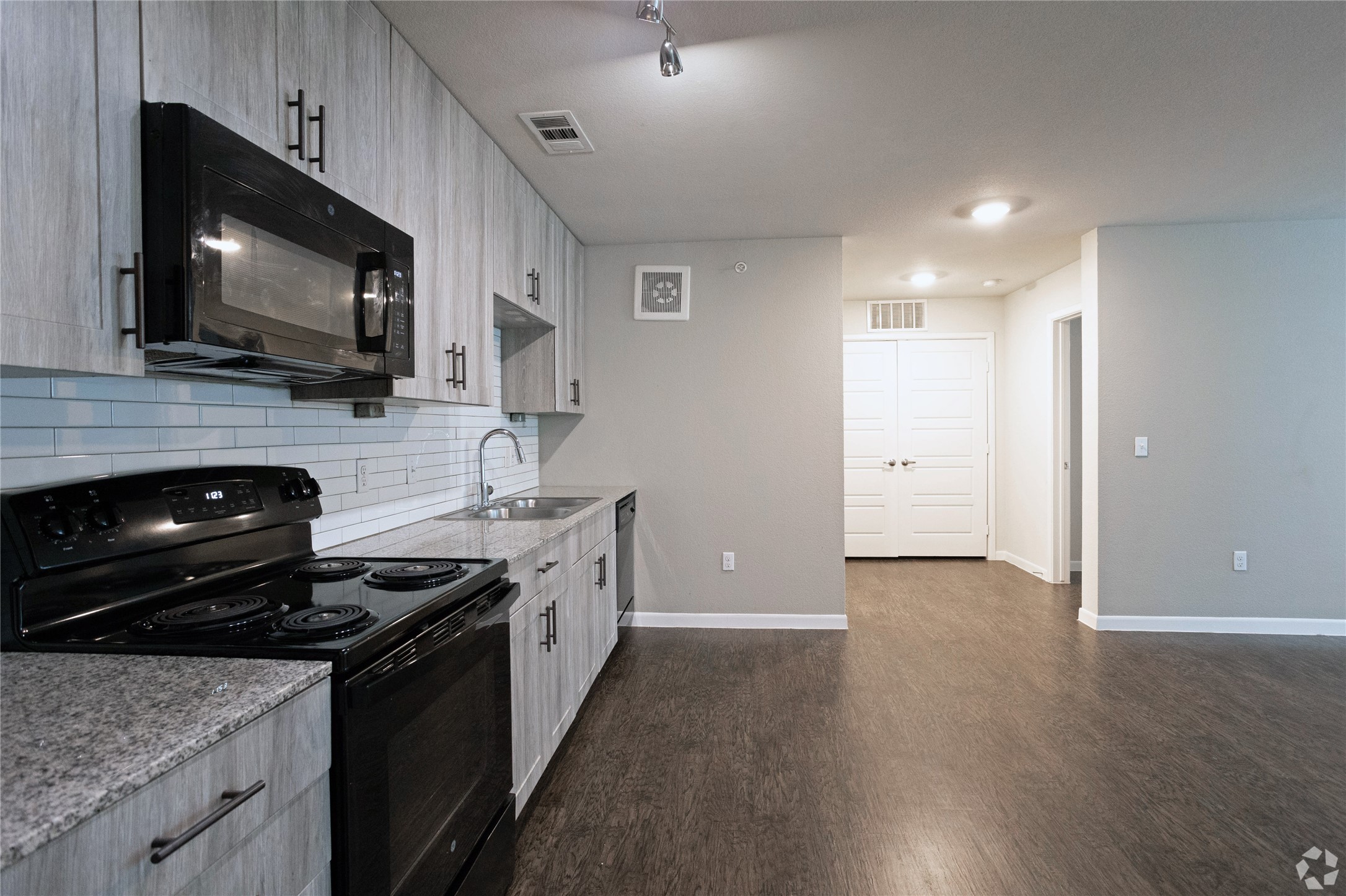 3300 Oak Creek Drive Austin TX 78727