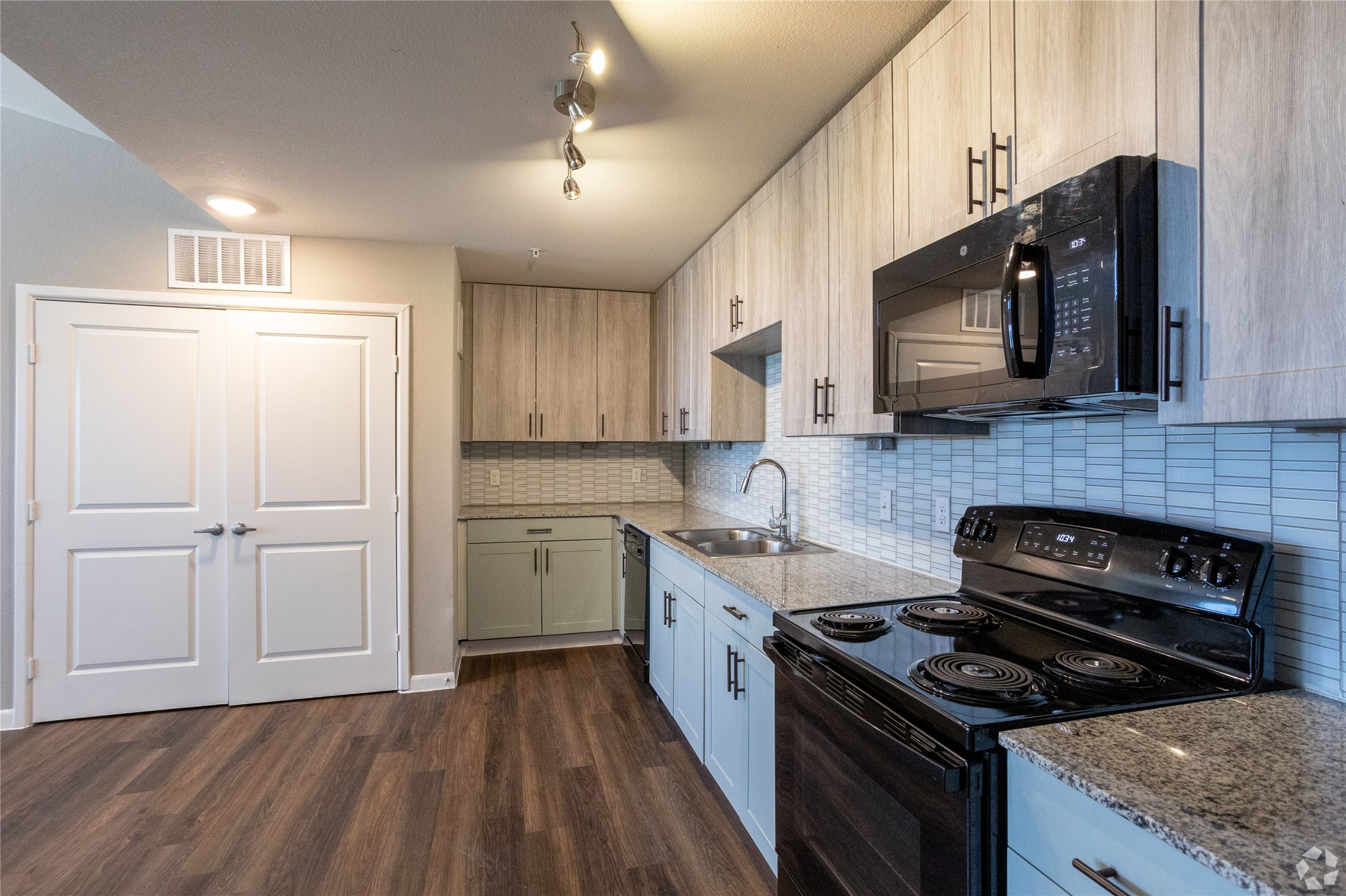 3300 Oak Creek Drive Austin TX 78727