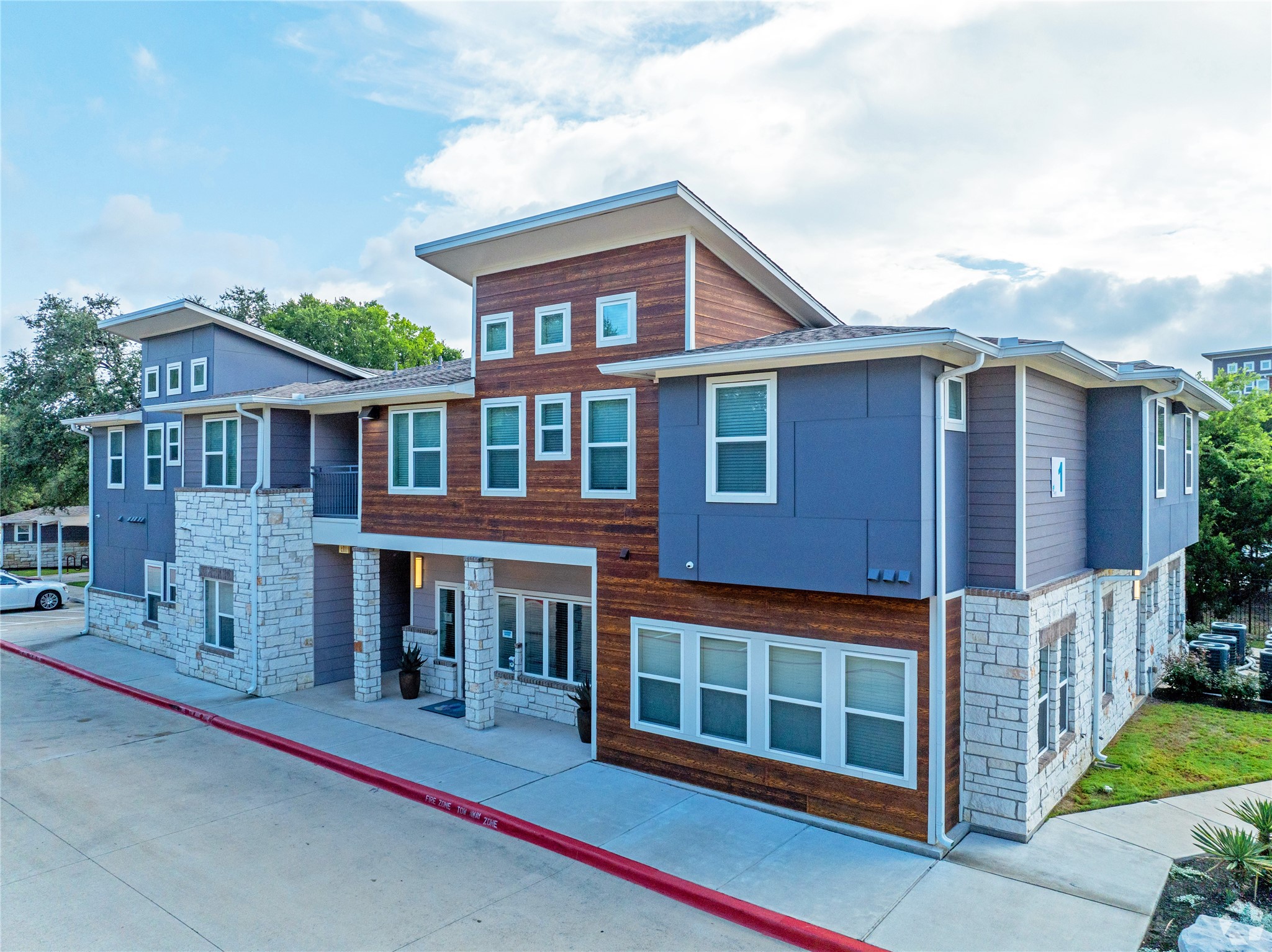 3300 Oak Creek Drive Austin TX 78727