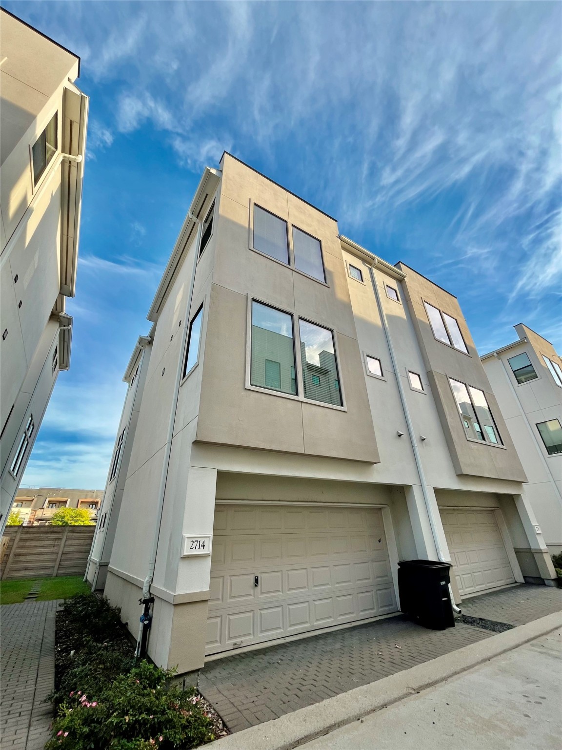 2714 Leeland Street Houston TX 77003