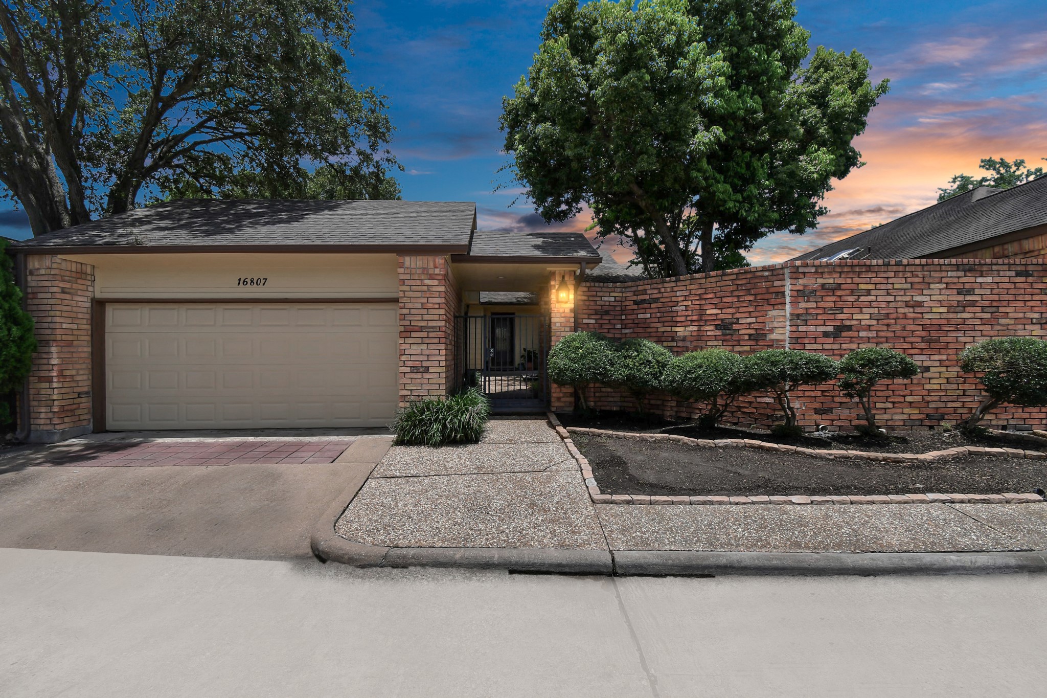 16807 Hartwood Way Houston TX 77058