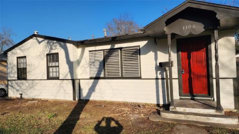 1106 12th 1/2 Street N Texas City TX 77590