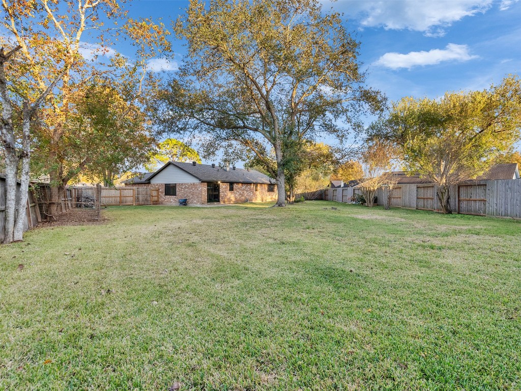 1827 Polley Court Richmond TX 77406
