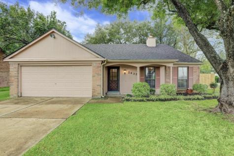 2432 Shadybend Drive Pearland TX 77581