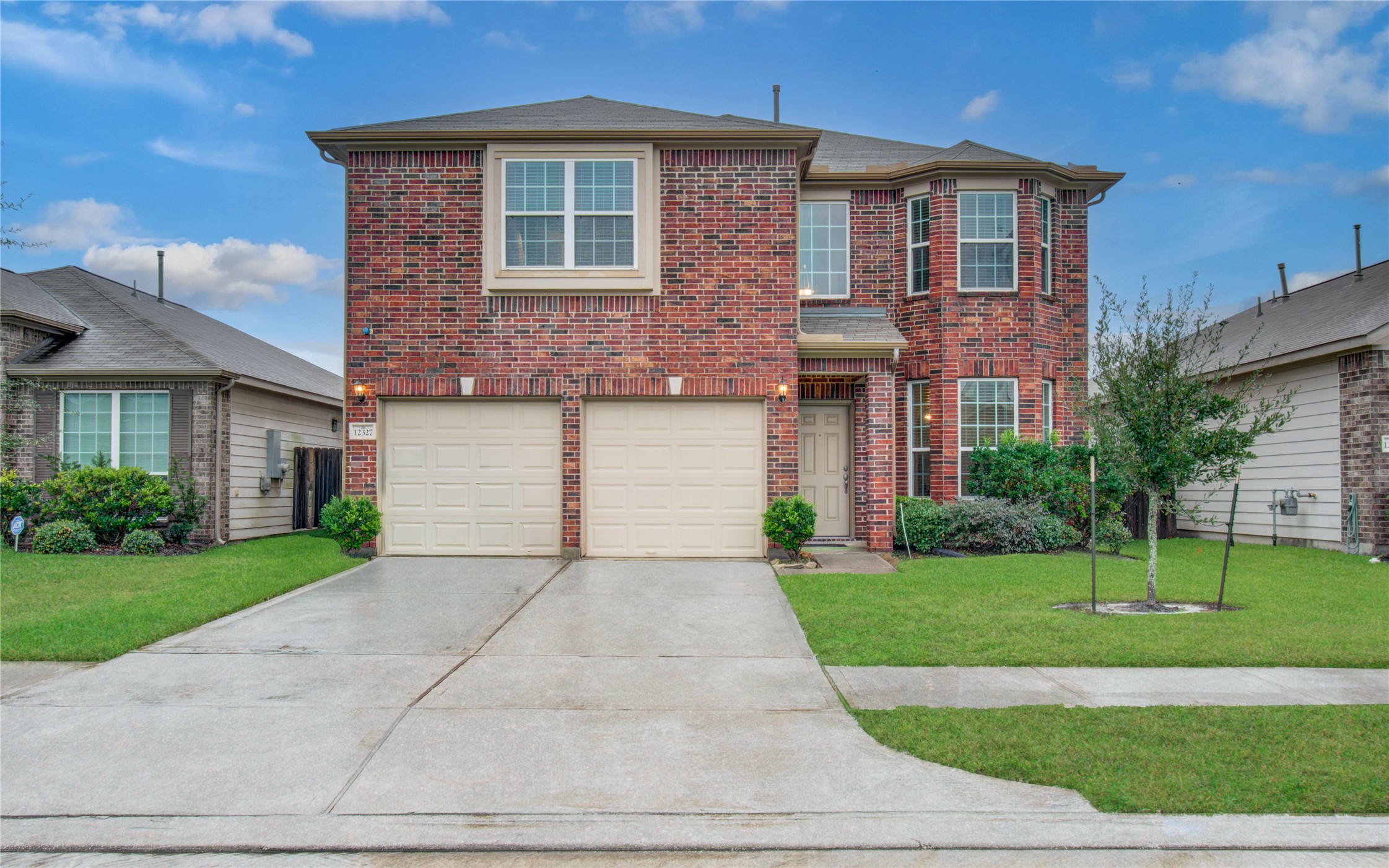 12327 King Henry Drive Houston TX 77044